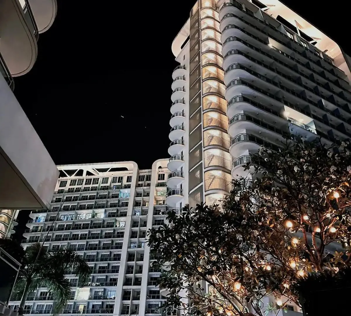 Azure Beach Resort Residences By Andre Manila 0*,