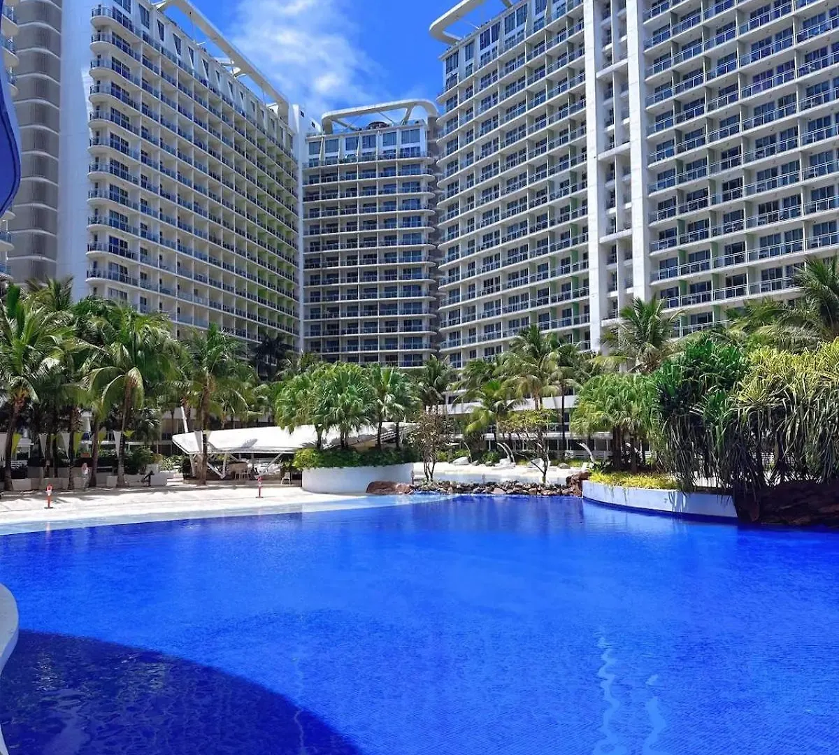 Azure Beach Resort Residences By Andre Manila Apartment