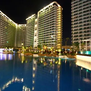Apartment Azure C5 Man-made Balcony Multiple Units, Manila