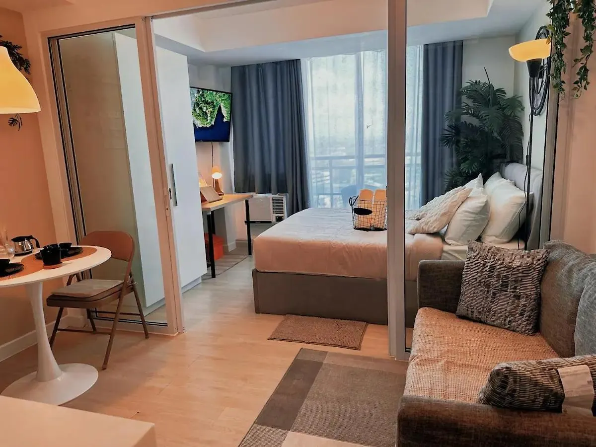 Azure Beach Resort Residences By Andre Manila Filipíny